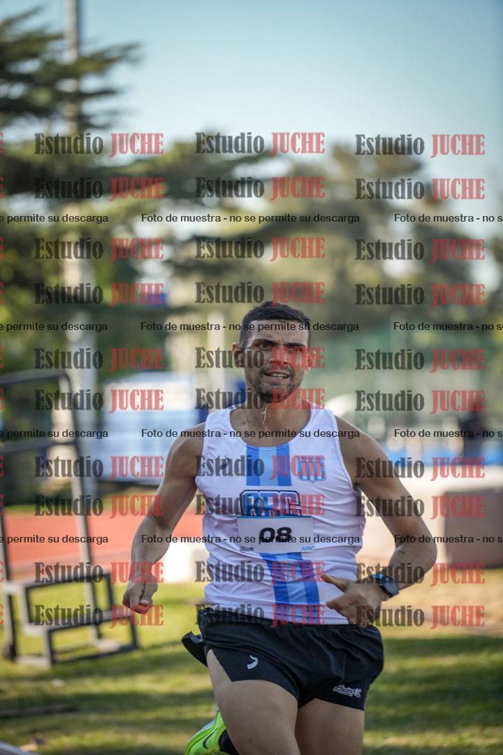 Fotos de los 800 m llanos de varones