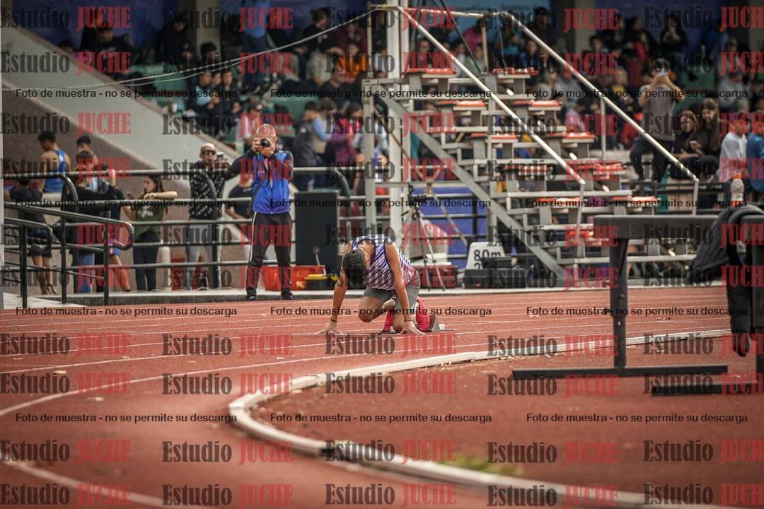 Fotos de los 400 m llanos de varones