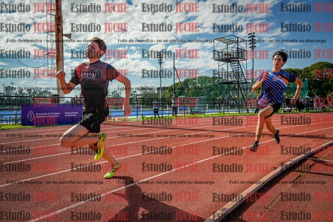 Fotos de los 200 m llanos de varones