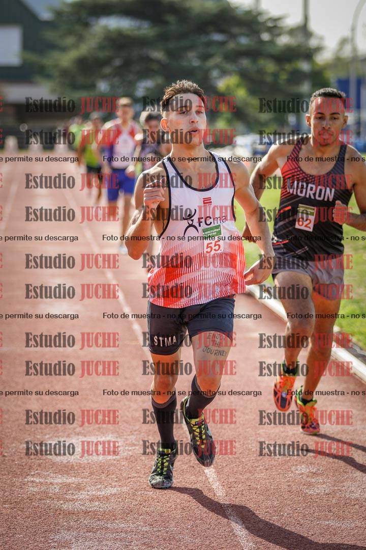 Fotos de los 800 m llanos de varones