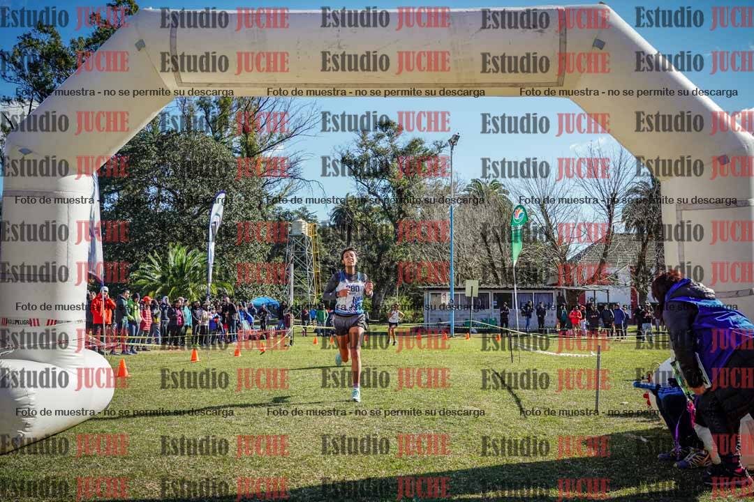 Fotos de la llegada del cross de 3000 m