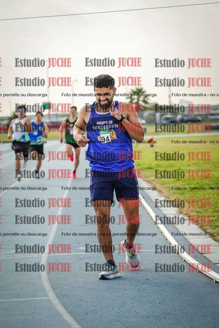 Fotos de los 800 m llanos de varones