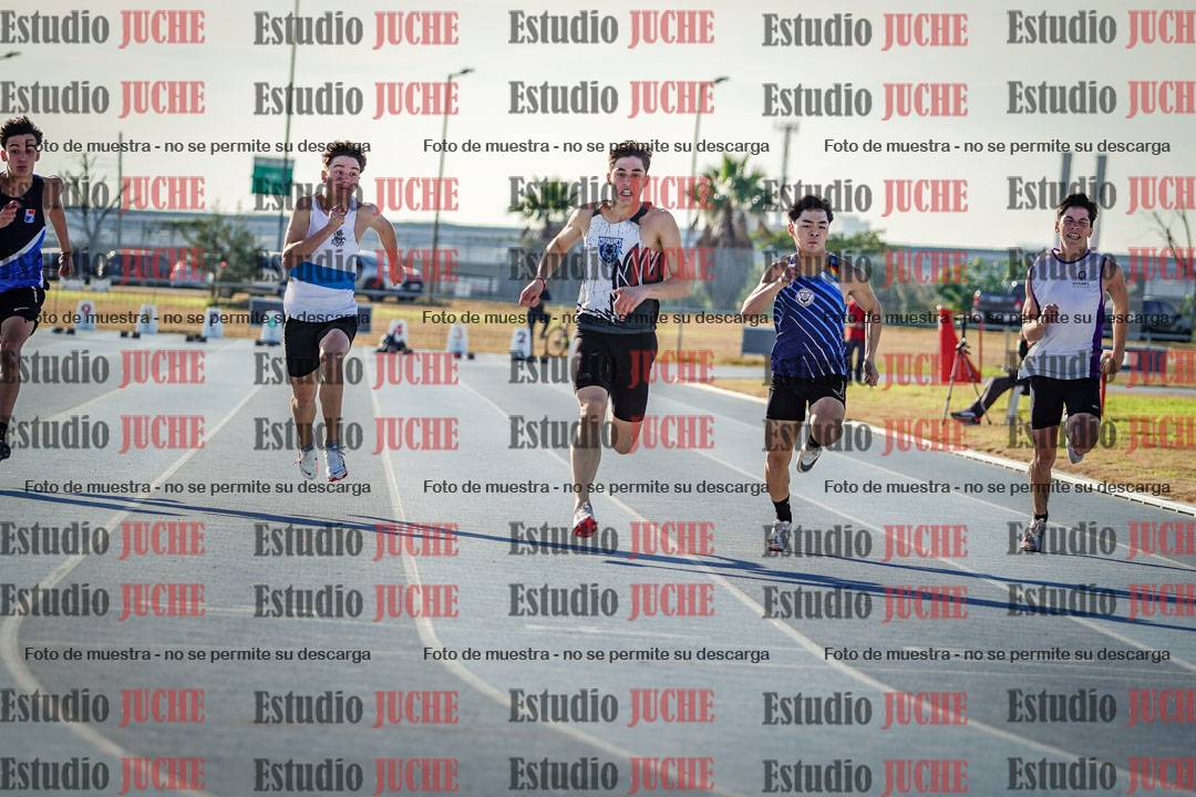 Fotos de los 100 m llanos de varones - FINAL U18