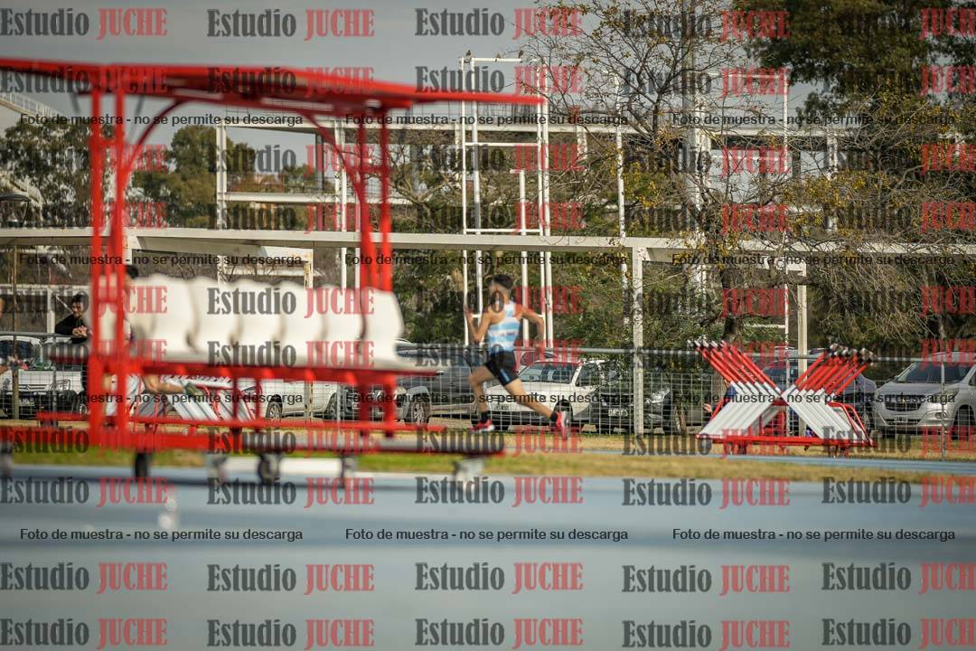 Fotos de los 200 m llanos de varones