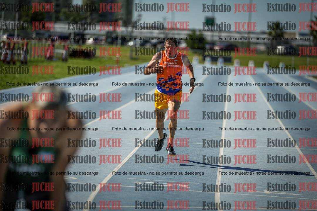 Fotos de los 400 m llanos de varones