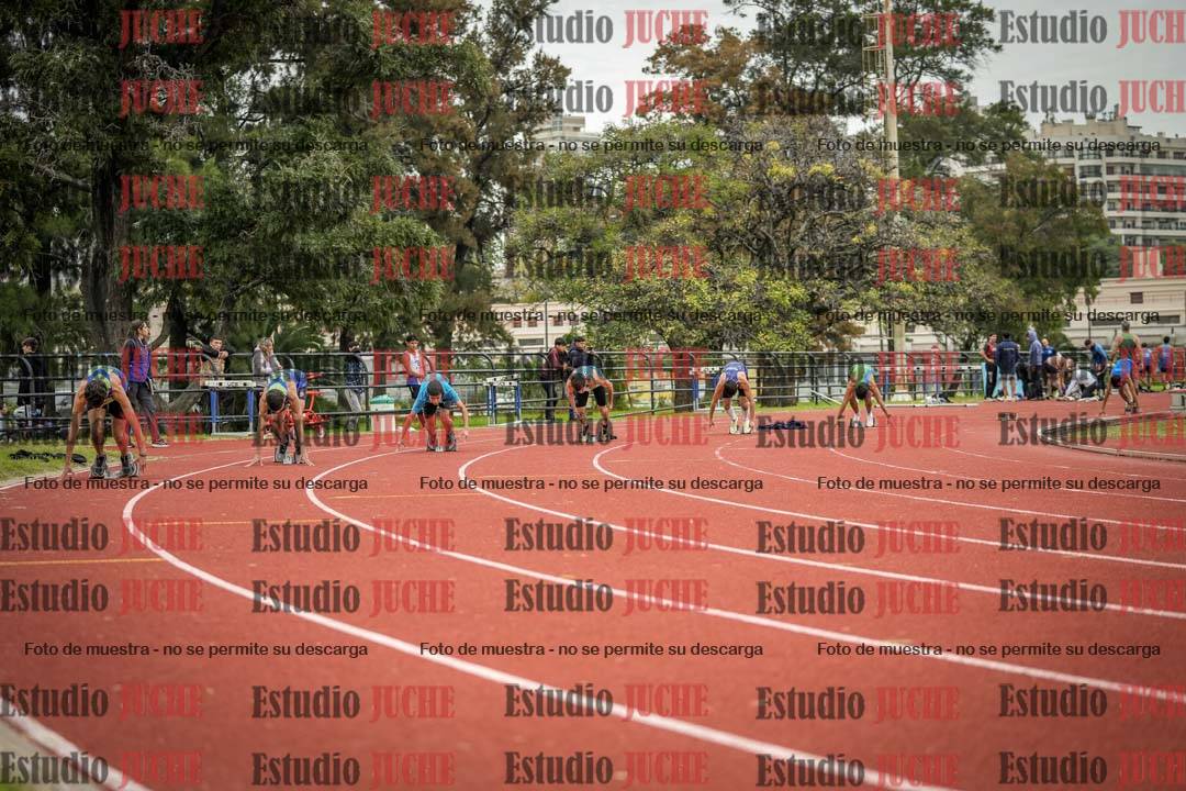 Fotos de los 200 m llanos de varones