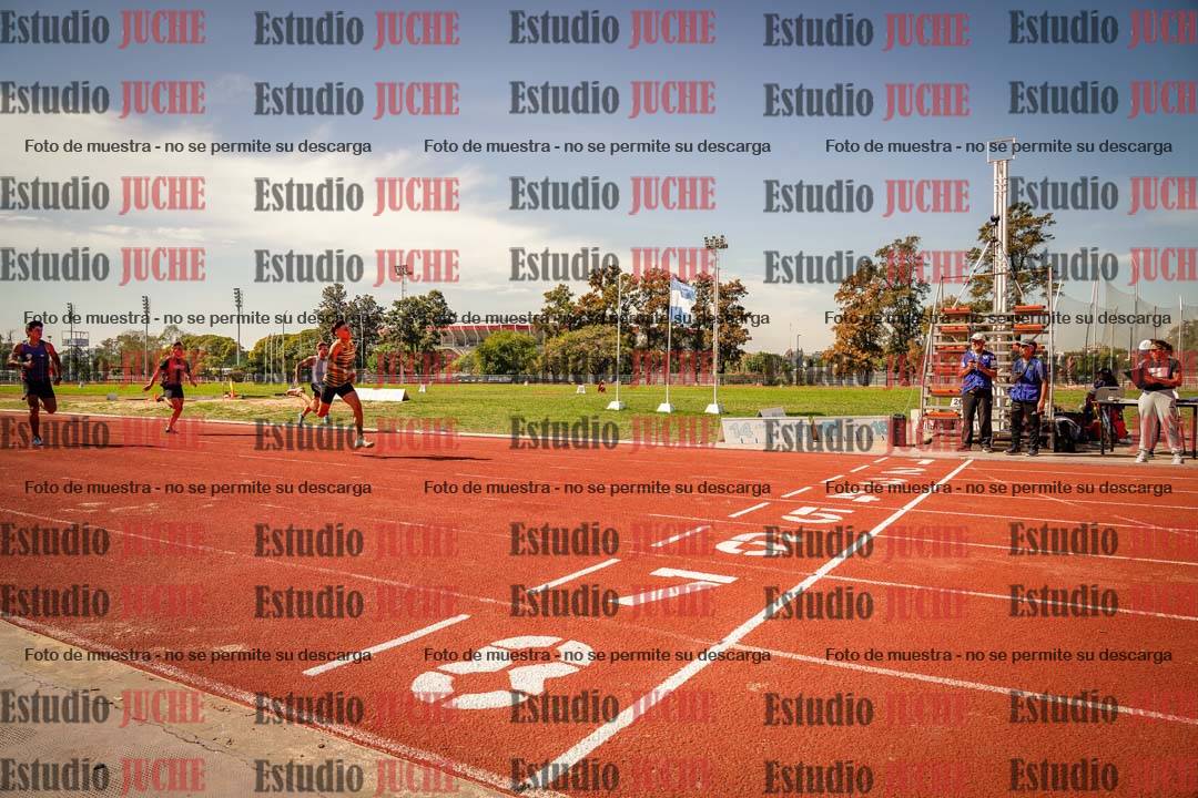Fotos de los 100 m llanos de varones
