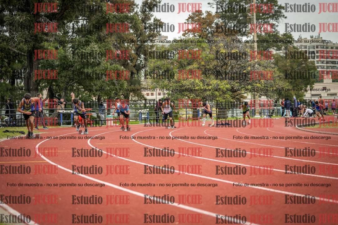 Fotos de los 200 m llanos de varones
