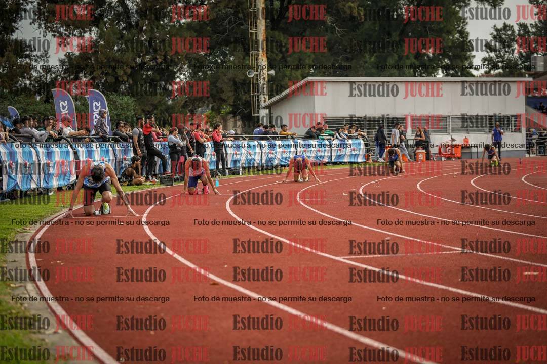 Fotos de los 400 m llanos de varones
