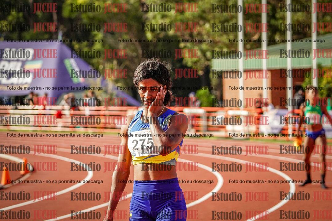 Fotos de algunos extras y podios del día 1
