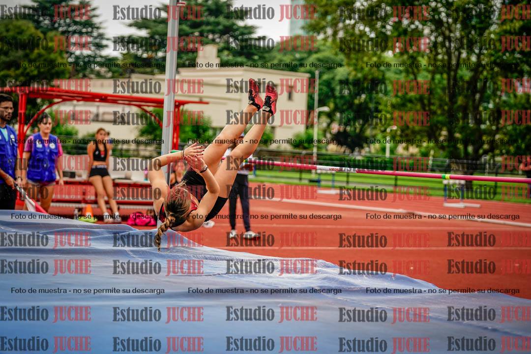Fotos del salto en alto de mujeres