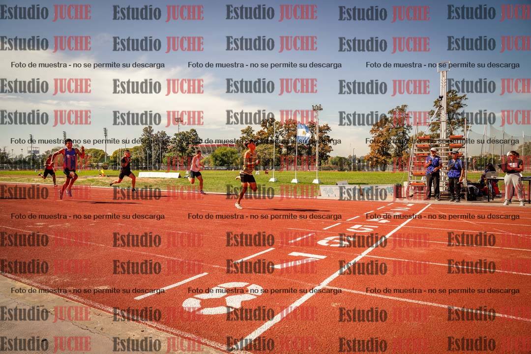 Fotos de los 100 m llanos de varones