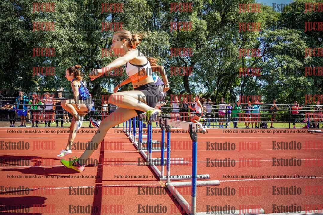 Fotos de los 100 m con vallas de mujeres