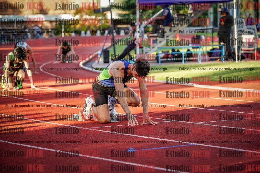 Fotos de los 400 m llanos de varones