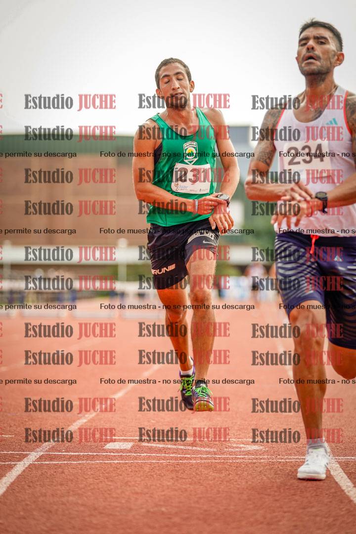 Fotos de los 3000 m llanos de varones