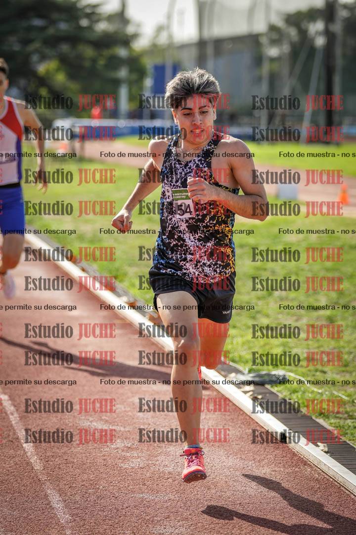 Fotos de los 800 m llanos de varones