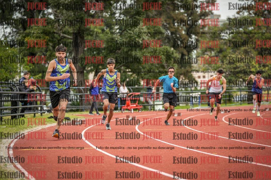 Fotos de los 200 m llanos de varones