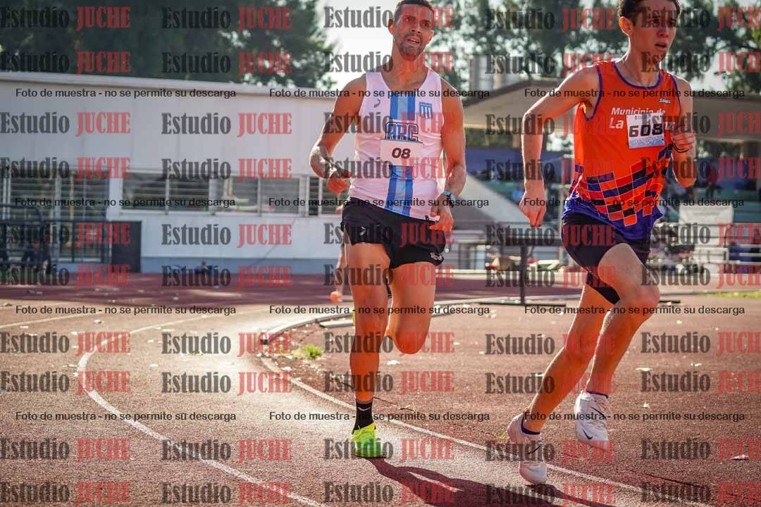 Fotos de los 800 m llanos de varones
