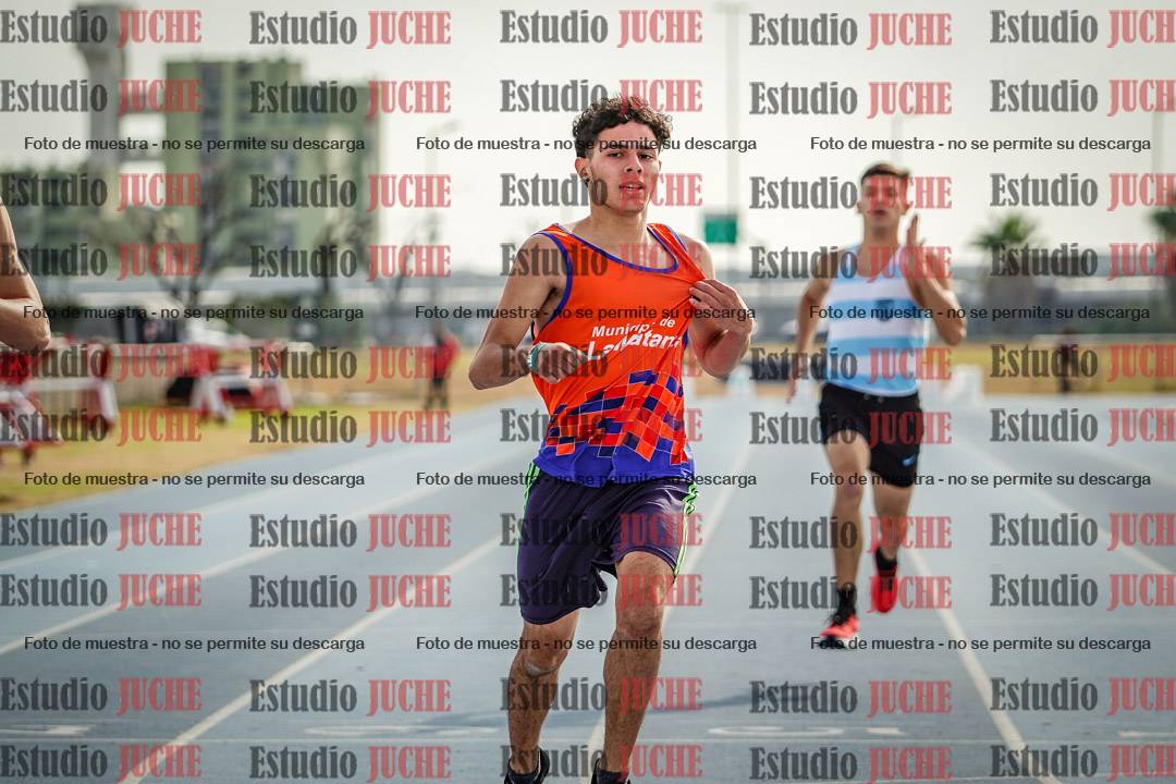 Fotos de los 200 m llanos de varones