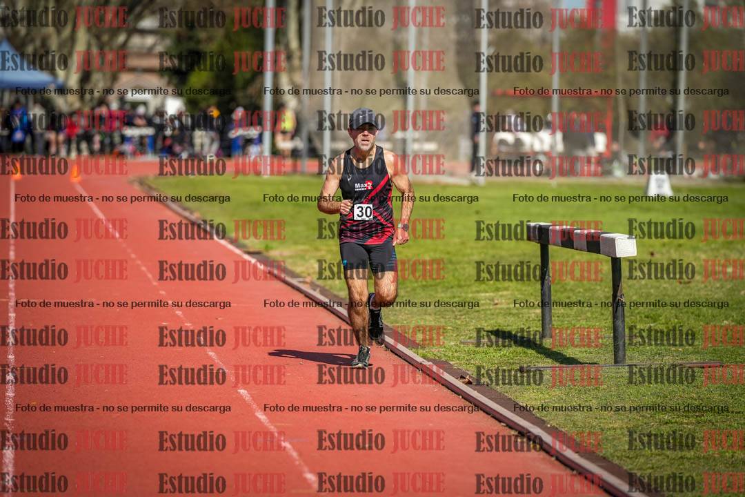 Fotos de los 800 m llanos de varones