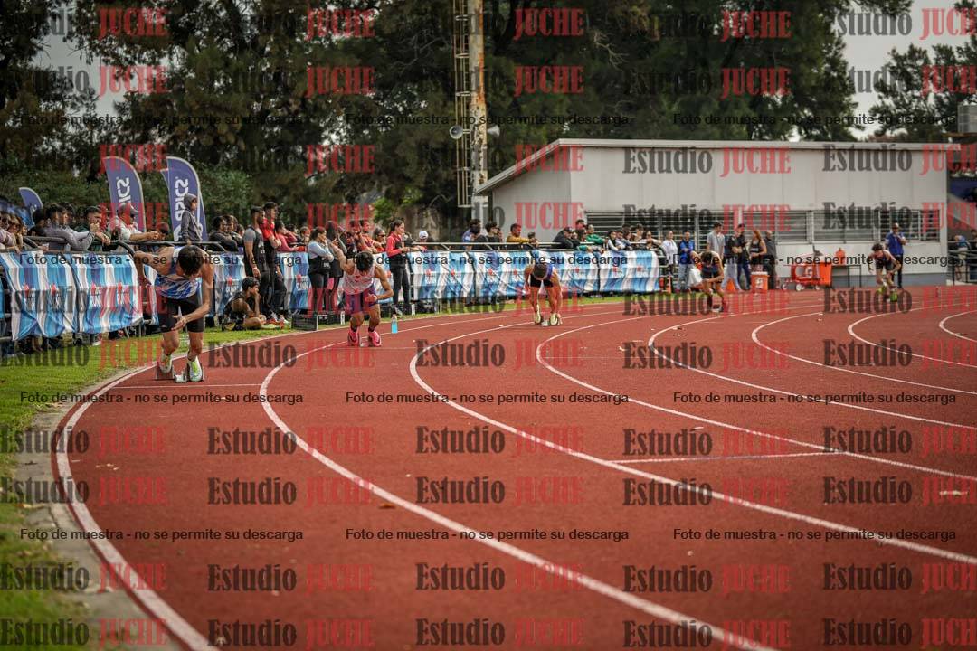 Fotos de los 400 m llanos de varones