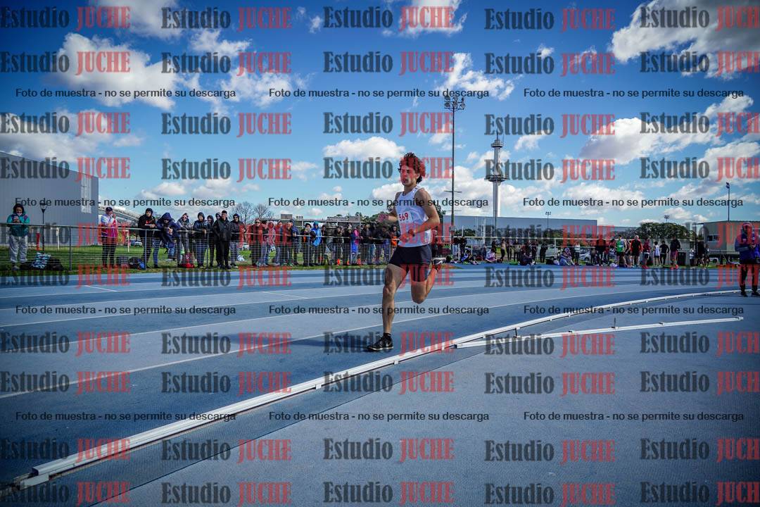 Fotos de los 800 m llanos de varones