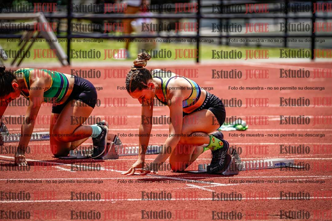 Fotos de los 100 m con vallas de mujeres