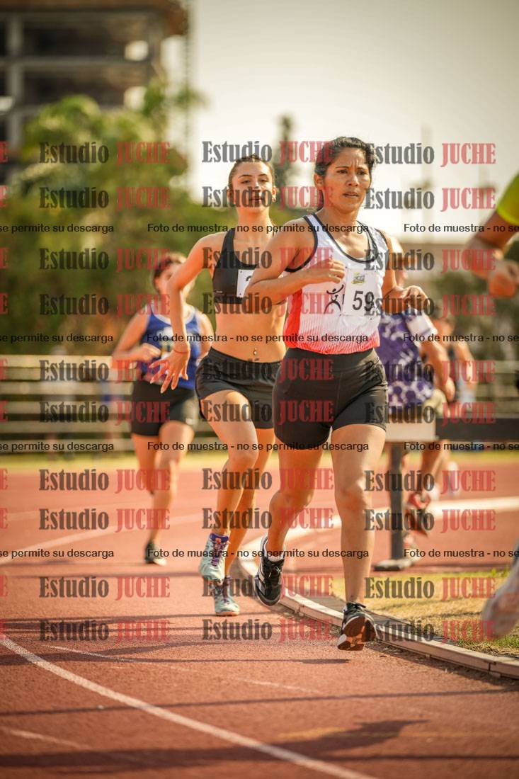 Fotos de los 1500 m llanos de mujeres