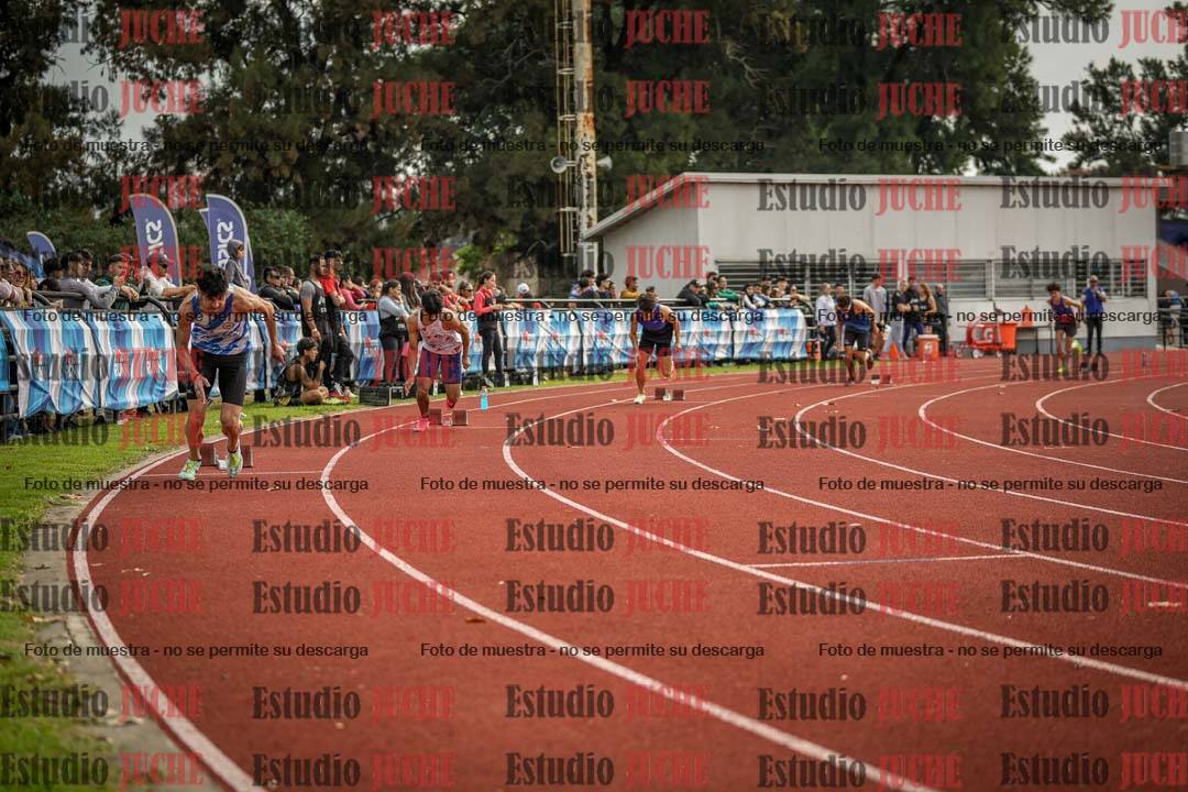 Fotos de los 400 m llanos de varones
