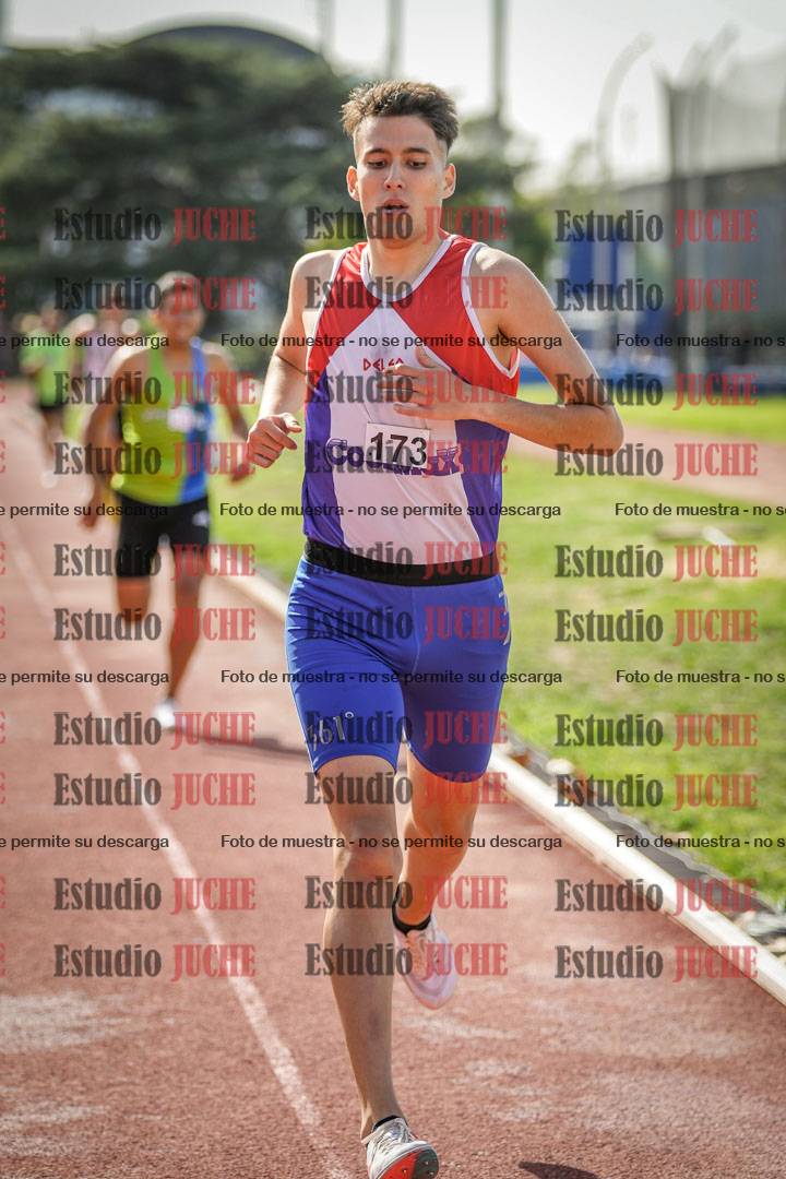 Fotos de los 800 m llanos de varones