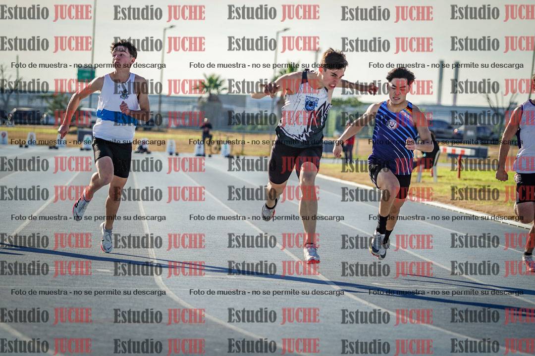 Fotos de los 100 m llanos de varones - FINAL U18