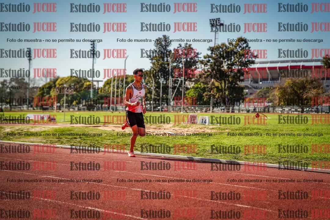 Fotos de los 800 m llanos de varones