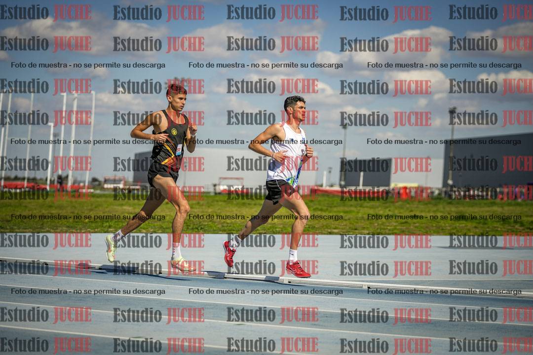 Fotos de los 5000 m llanos de mujeres y varones