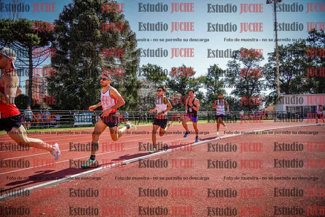 Fotos de los 1500 m llanos de varones