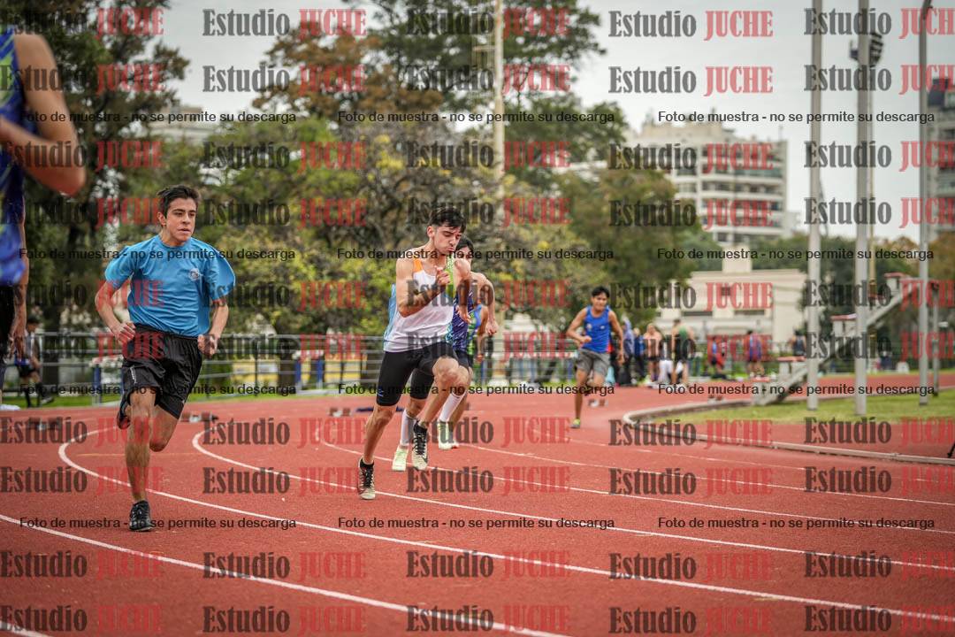 Fotos de los 200 m llanos de varones