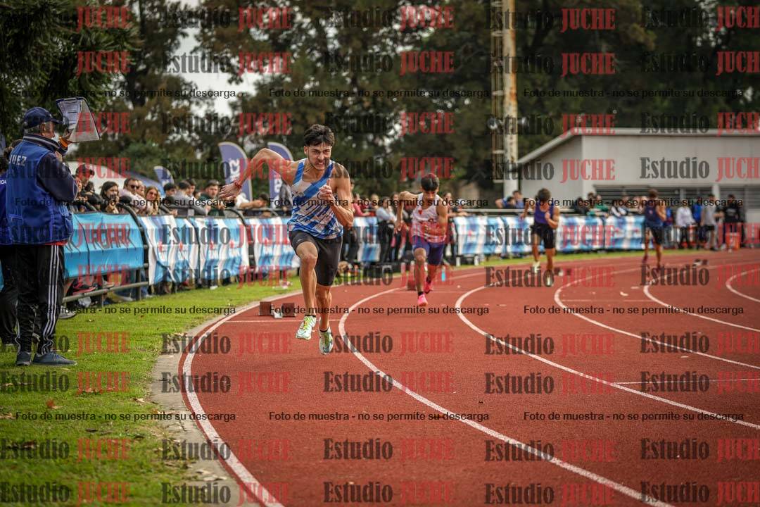 Fotos de los 400 m llanos de varones