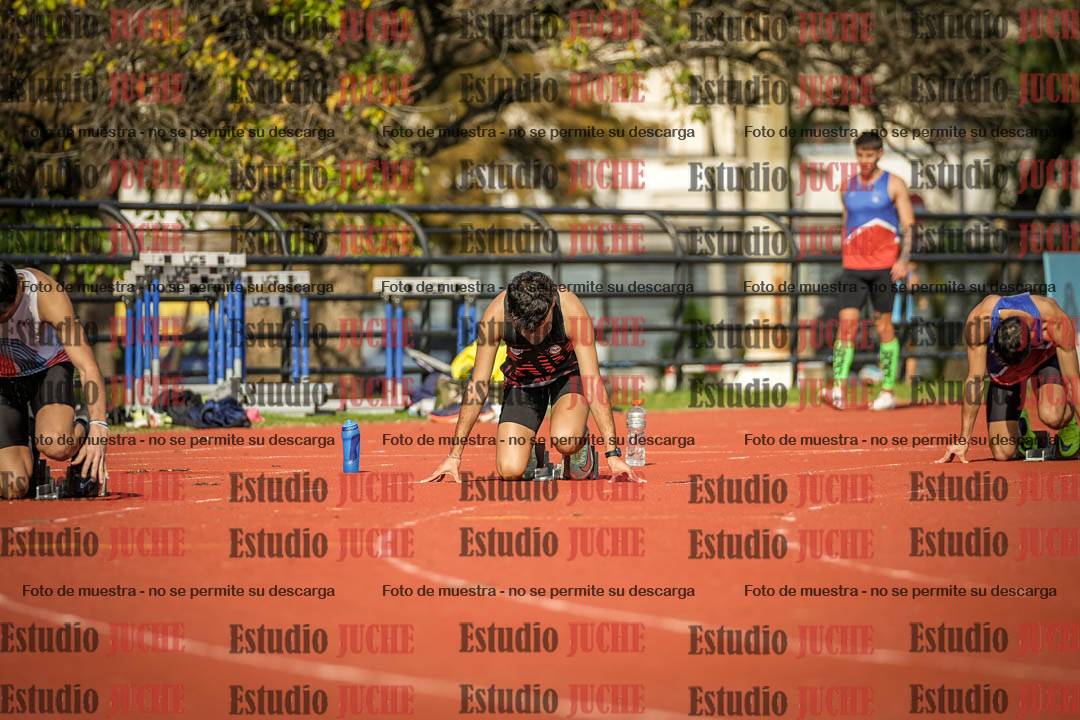 Fotos de los 200 m llanos de varones