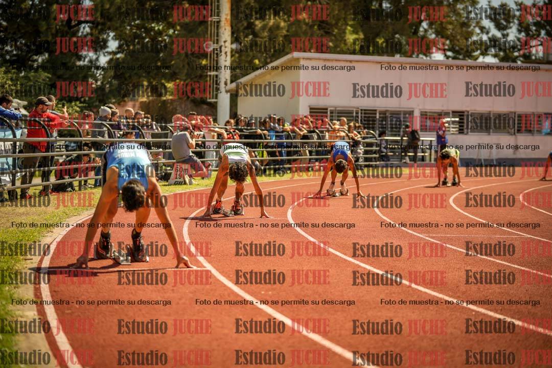 Fotos de los 400 m llanos de varones