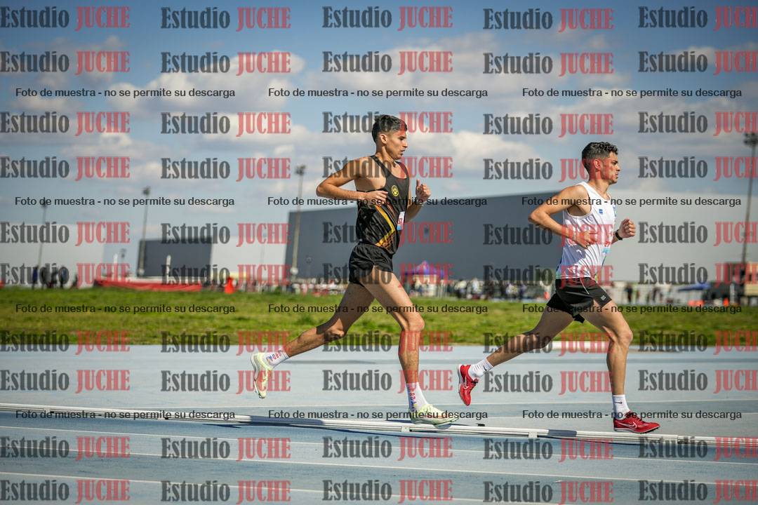 Fotos de los 5000 m llanos de mujeres y varones