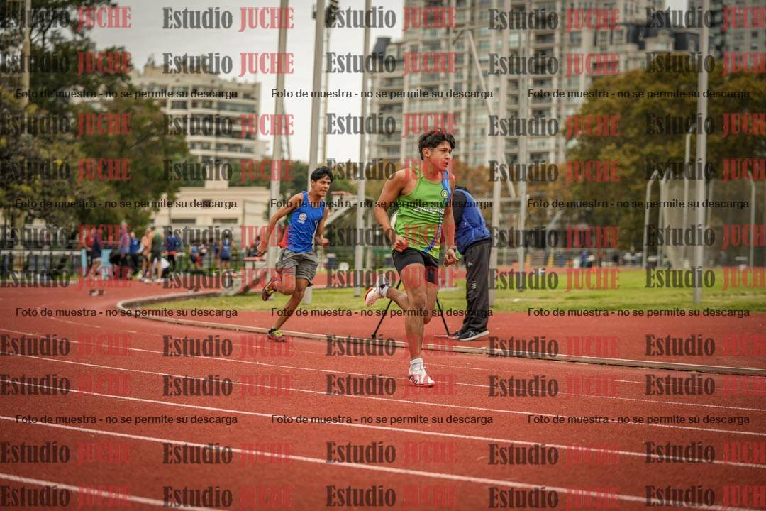 Fotos de los 200 m llanos de varones