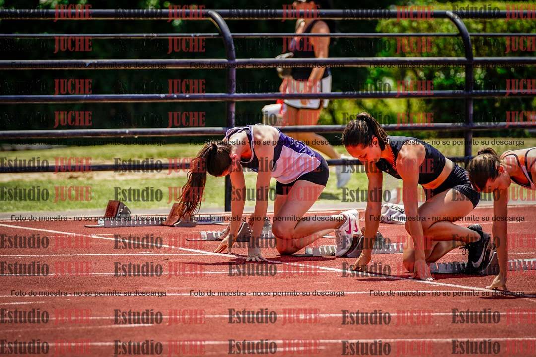 Fotos de los 100 m con vallas de mujeres