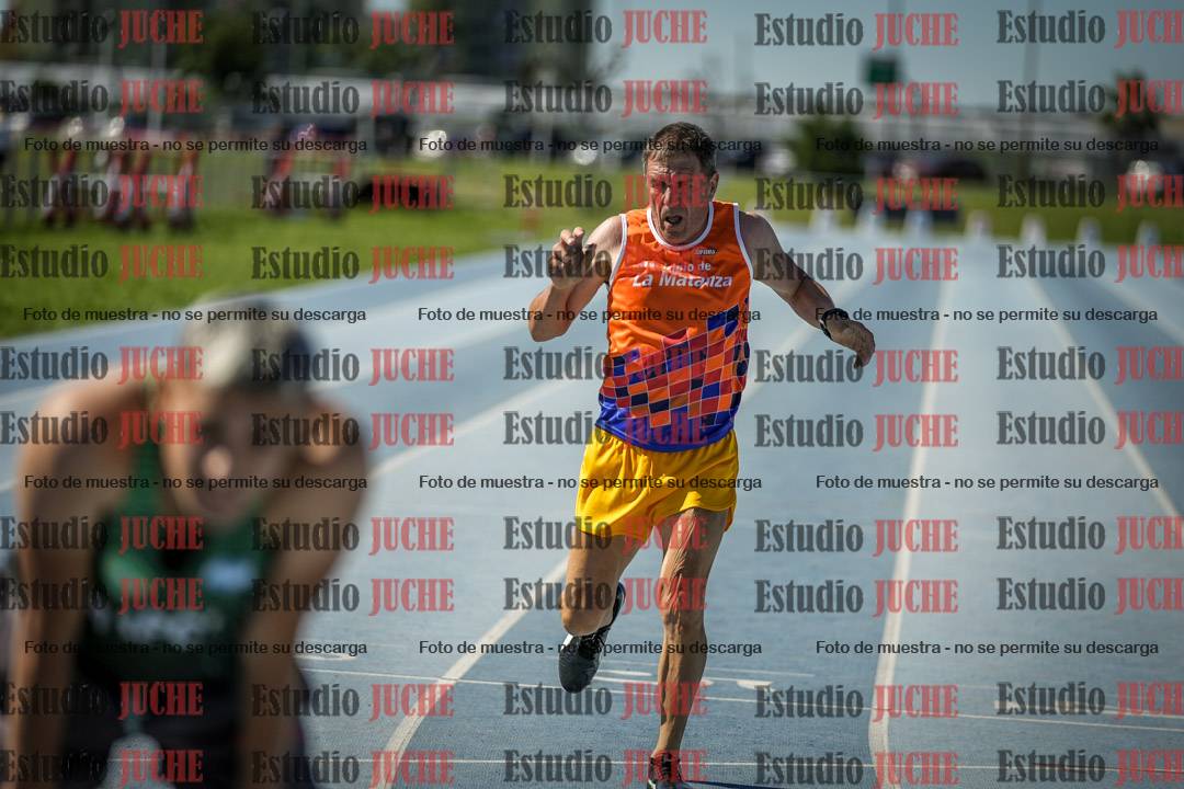 Fotos de los 400 m llanos de varones