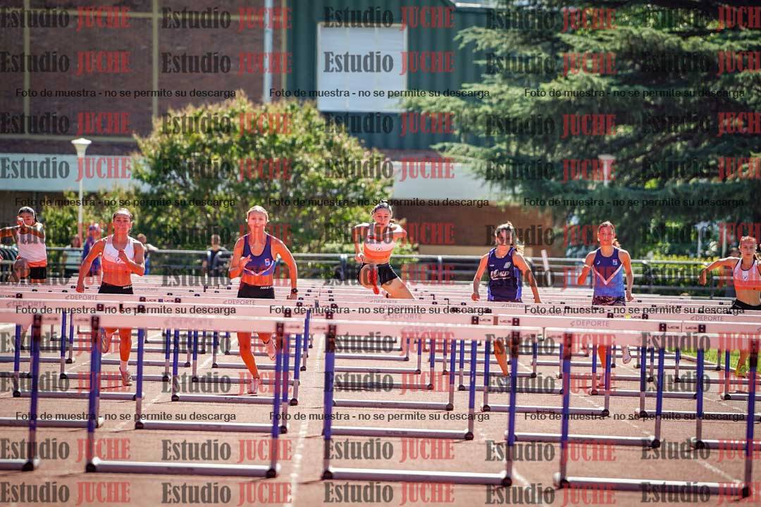 Fotos de los 100 m con vallas de mujeres