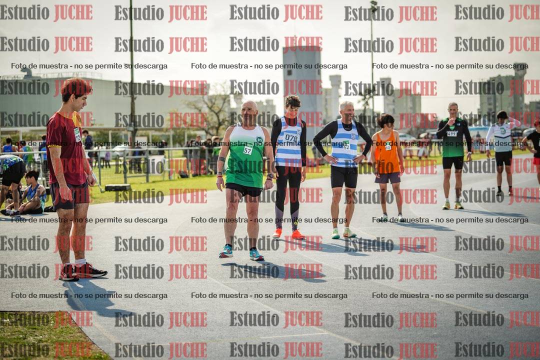 Fotos de los 800 m llanos de varones