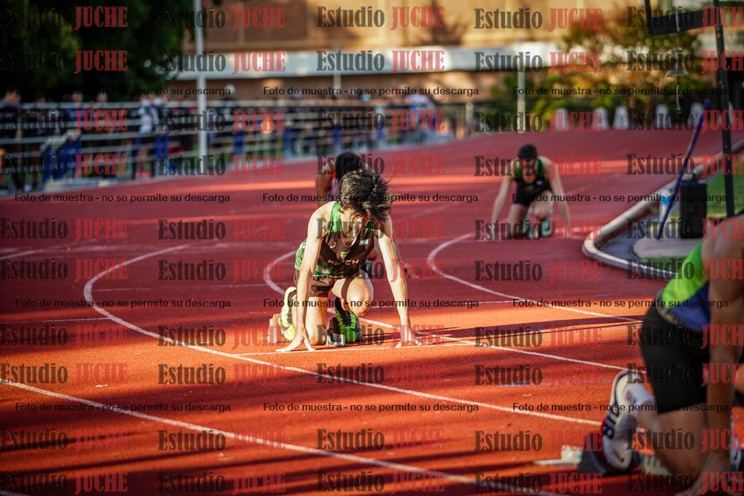 Fotos de los 400 m llanos de varones