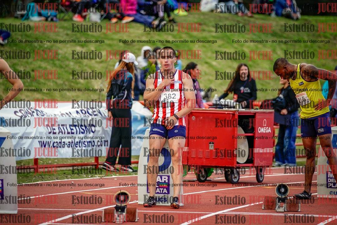 Fotos de los 200 m llanos de varones - FINAL