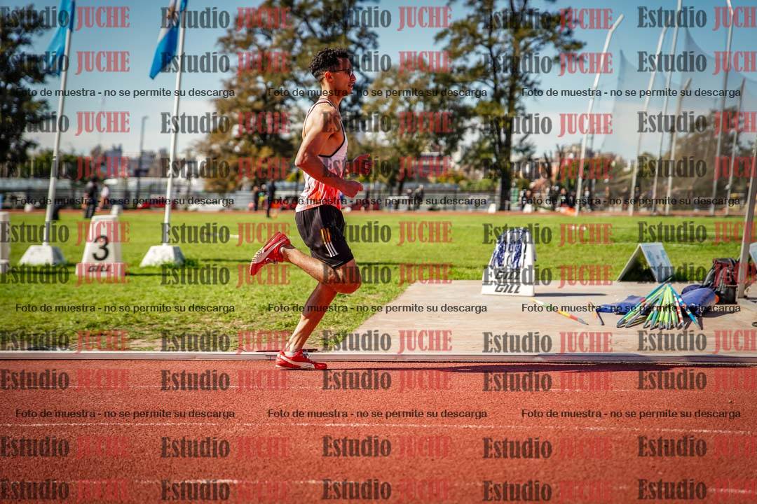 Fotos de los 800 m llanos de varones