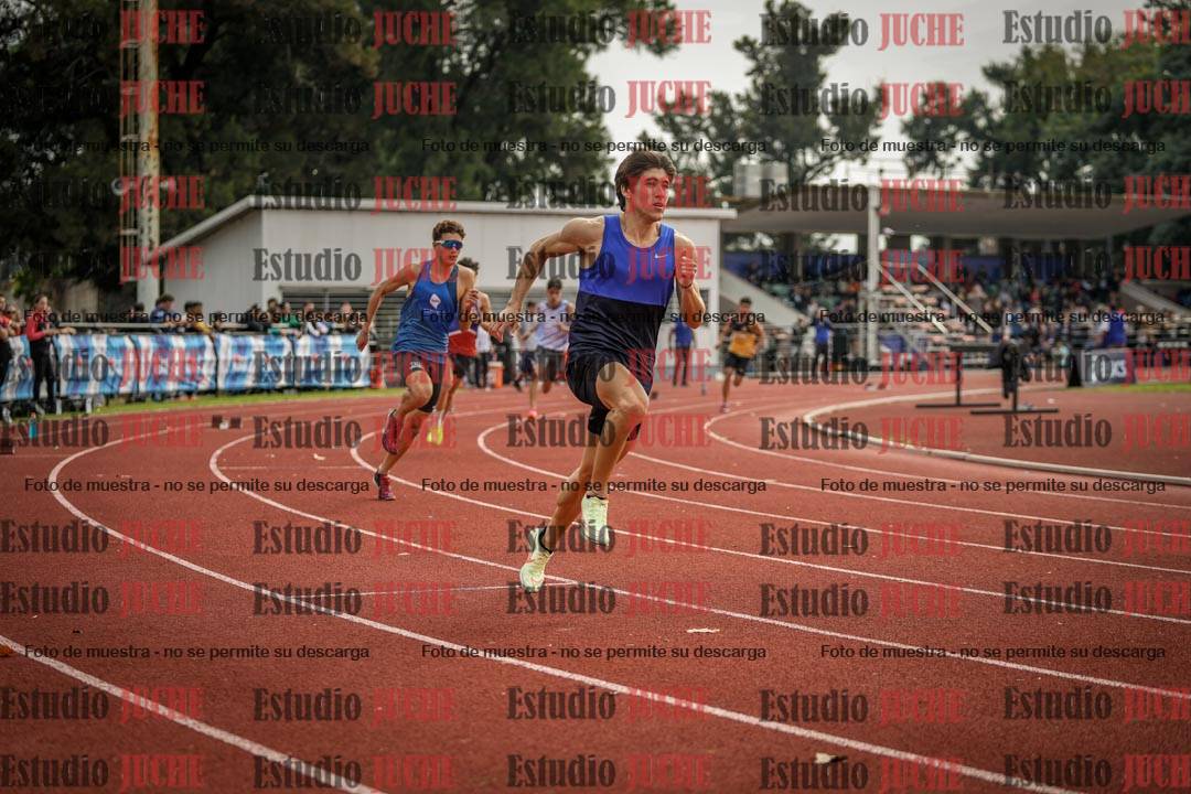 Fotos de los 400 m llanos de varones