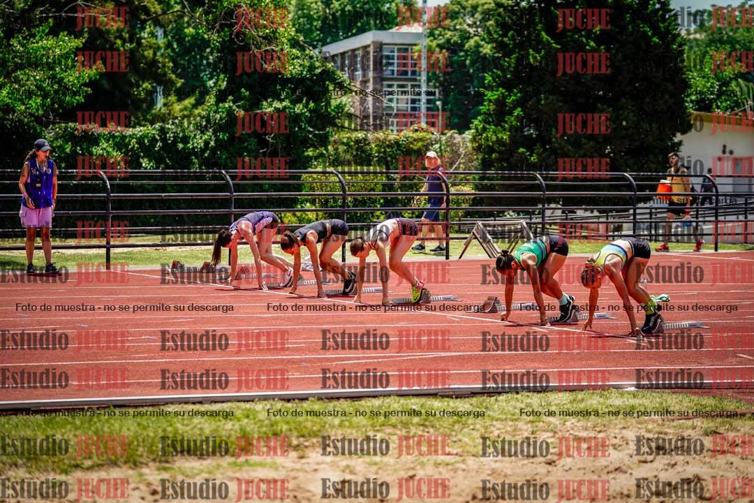 Fotos de los 100 m con vallas de mujeres