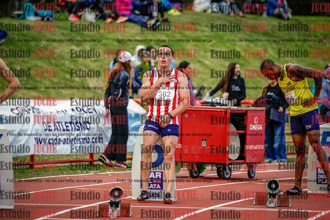 Fotos de los 200 m llanos de varones - FINAL